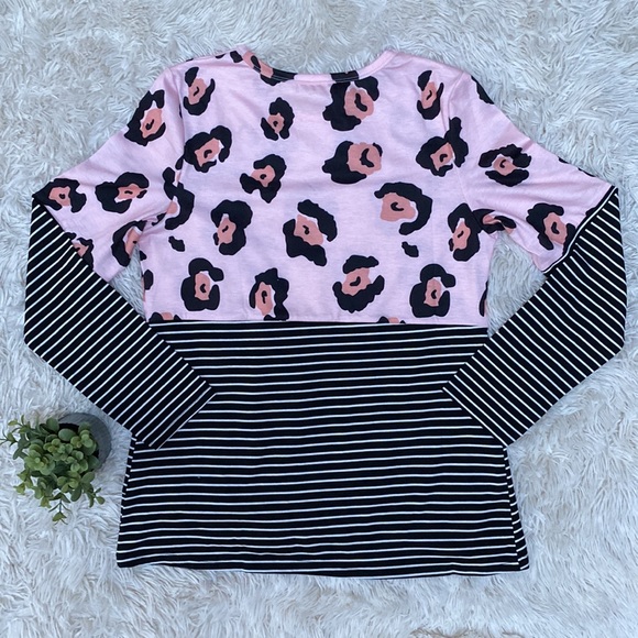 🎉HP🎉 Boutique Leopard & Stripe LS Top 💗 Black & Pink - Picture 6 of 14